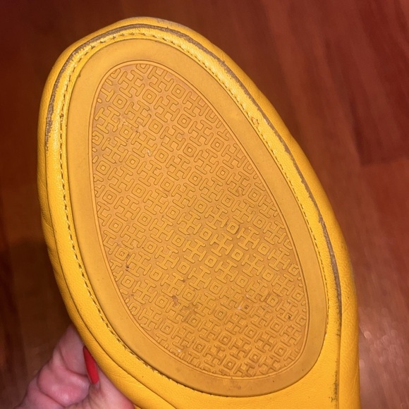 Tory Burch bright yellow ballet styled flats size 7 - Picture 14 of 16
